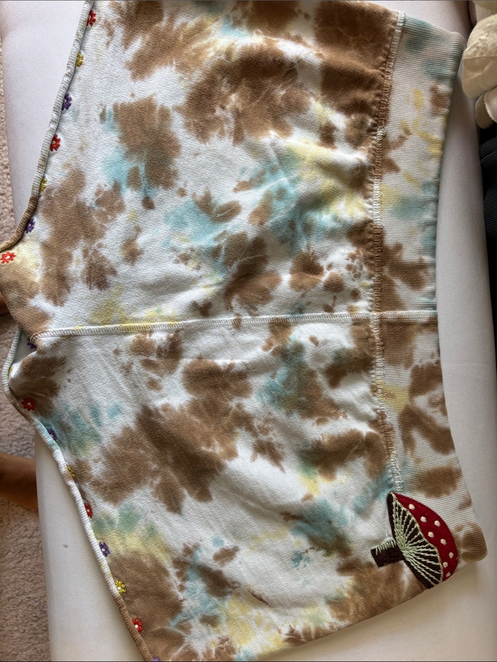 Lucky Brand rare, Y2K vintage embroidered tie-dye shorts - Picture 3 of 3